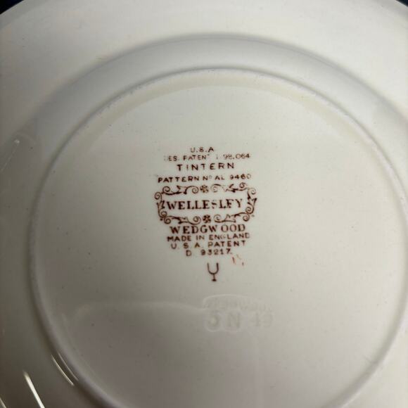 Vintage Wedgwood Wellesley Tintern Floral Salad Plates Set of 4 - Picture 6 of 6